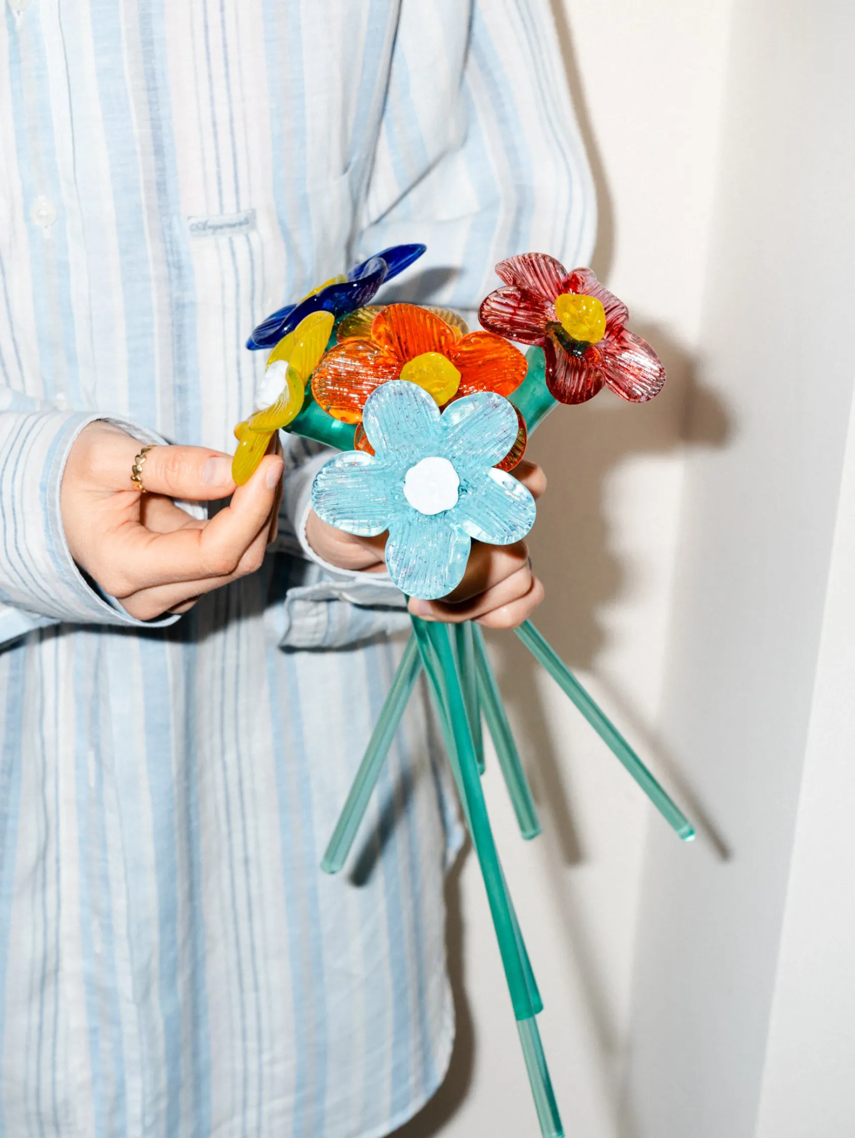 HOFF MOUTHBLOWN CRYSTAL FLOWER CREAM Discount