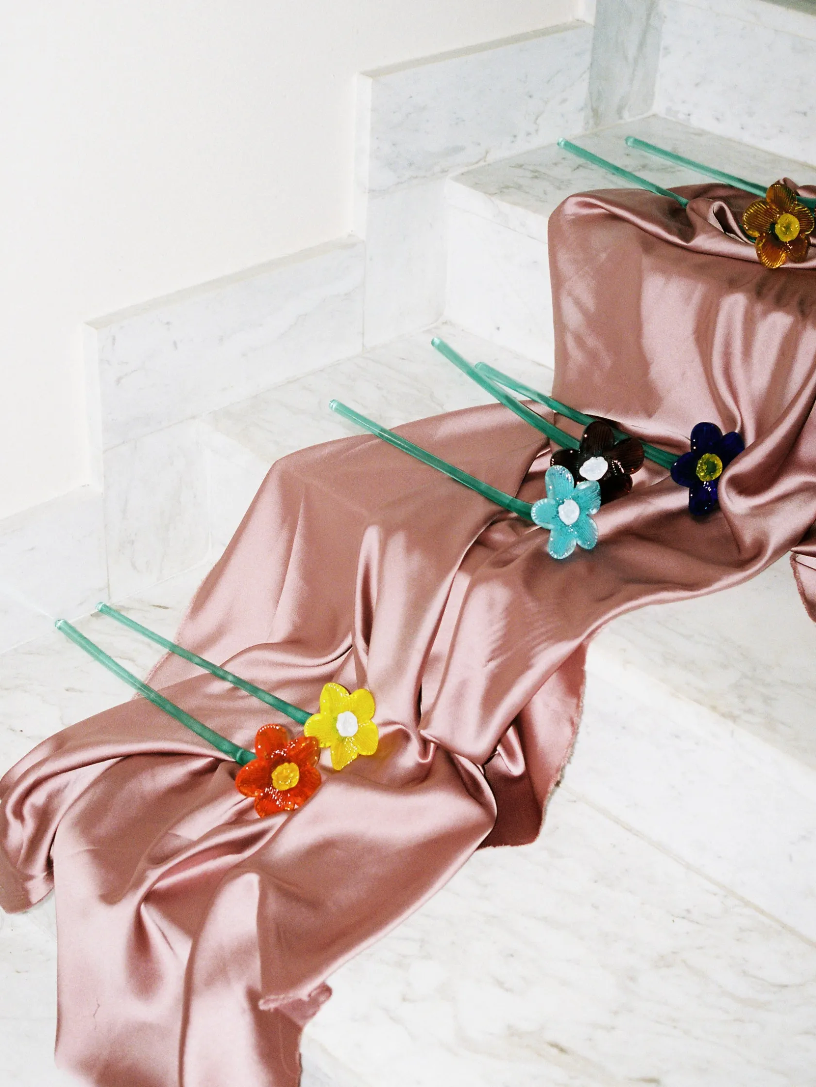 HOFF MOUTHBLOWN CRYSTAL FLOWER CREAM Discount